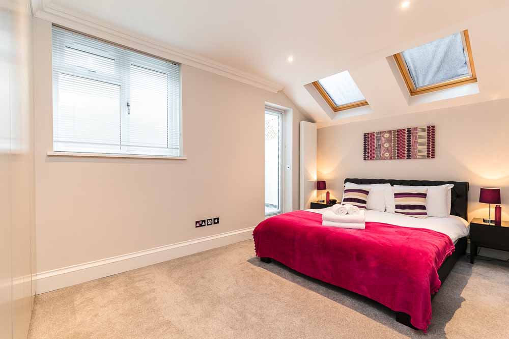West Brompton Apartments - Bedroom 