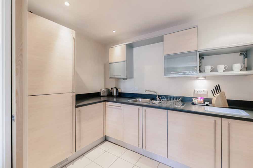 Park Lane Croydon Apartments - Kitchen 