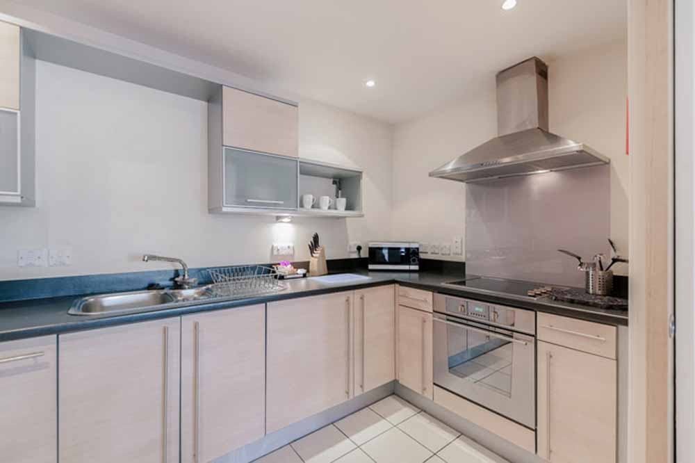 Park Lane Croydon Apartments - Kitchen