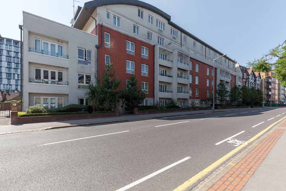Park Lane Croydon Apartments - Building